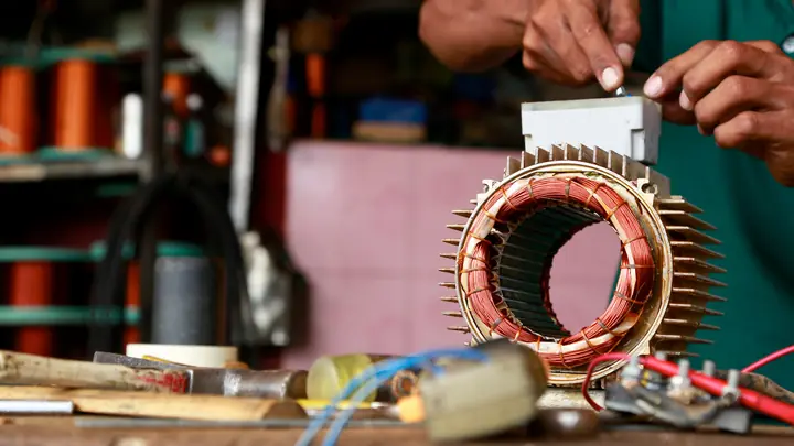 Manutenção de motores elétricos CA e CC